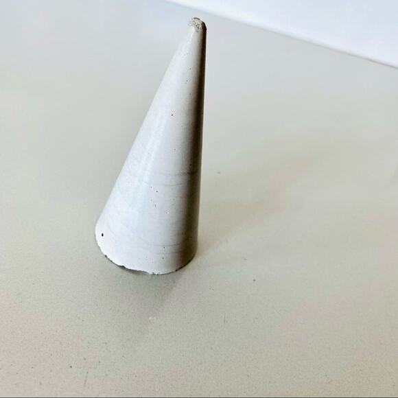 NEW Handmade Grey Concrete Natural Cone Jewelry Ring Holder Home Accent Decor - Picture 4 of 5